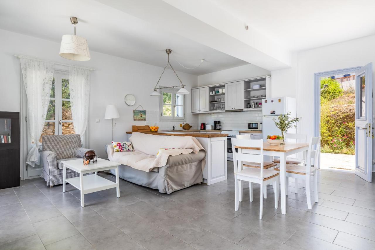 Villa Rodia With Swimming Pool On Skopelos Island エクステリア 写真