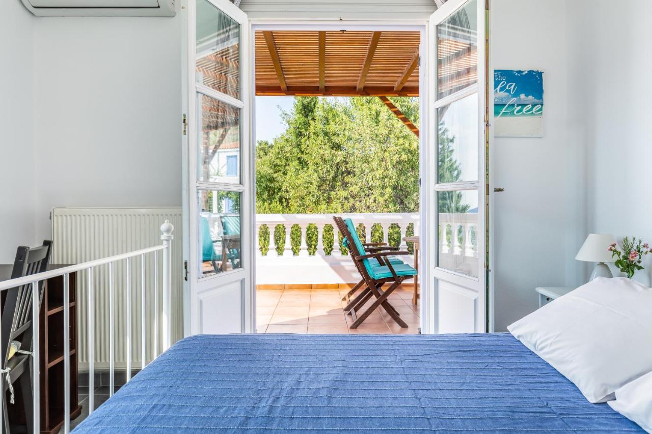 Villa Rodia With Swimming Pool On Skopelos Island エクステリア 写真